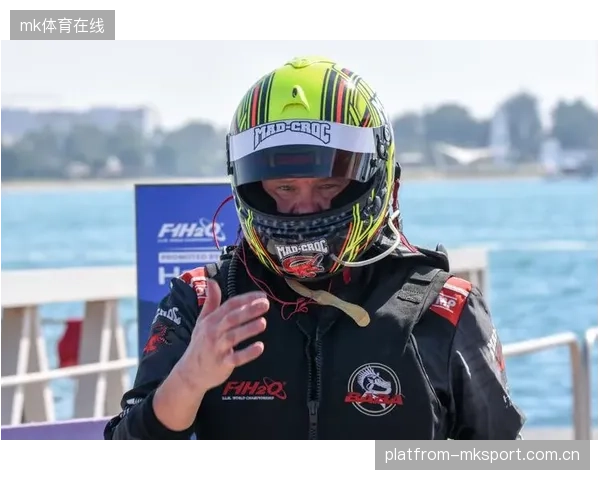 诺里斯表示希望在阿布扎比“尽最大努力争最后积分”——在终局赛场上，信念与科技并行